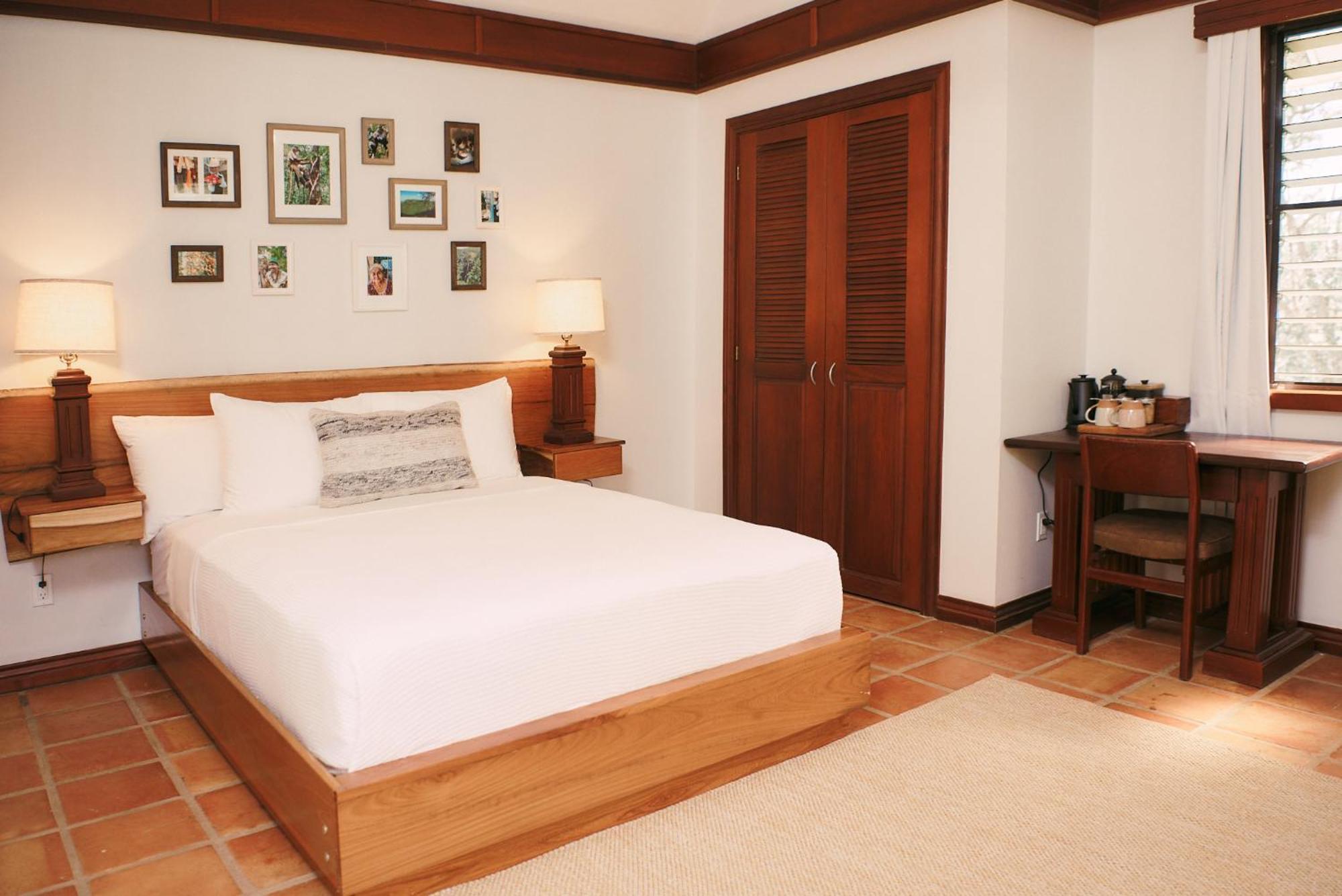 Hidden Valley Wilderness Lodge Blancaneau エクステリア 写真