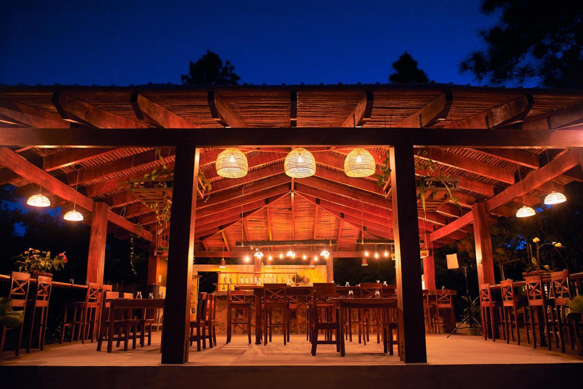 Hidden Valley Wilderness Lodge Blancaneau エクステリア 写真
