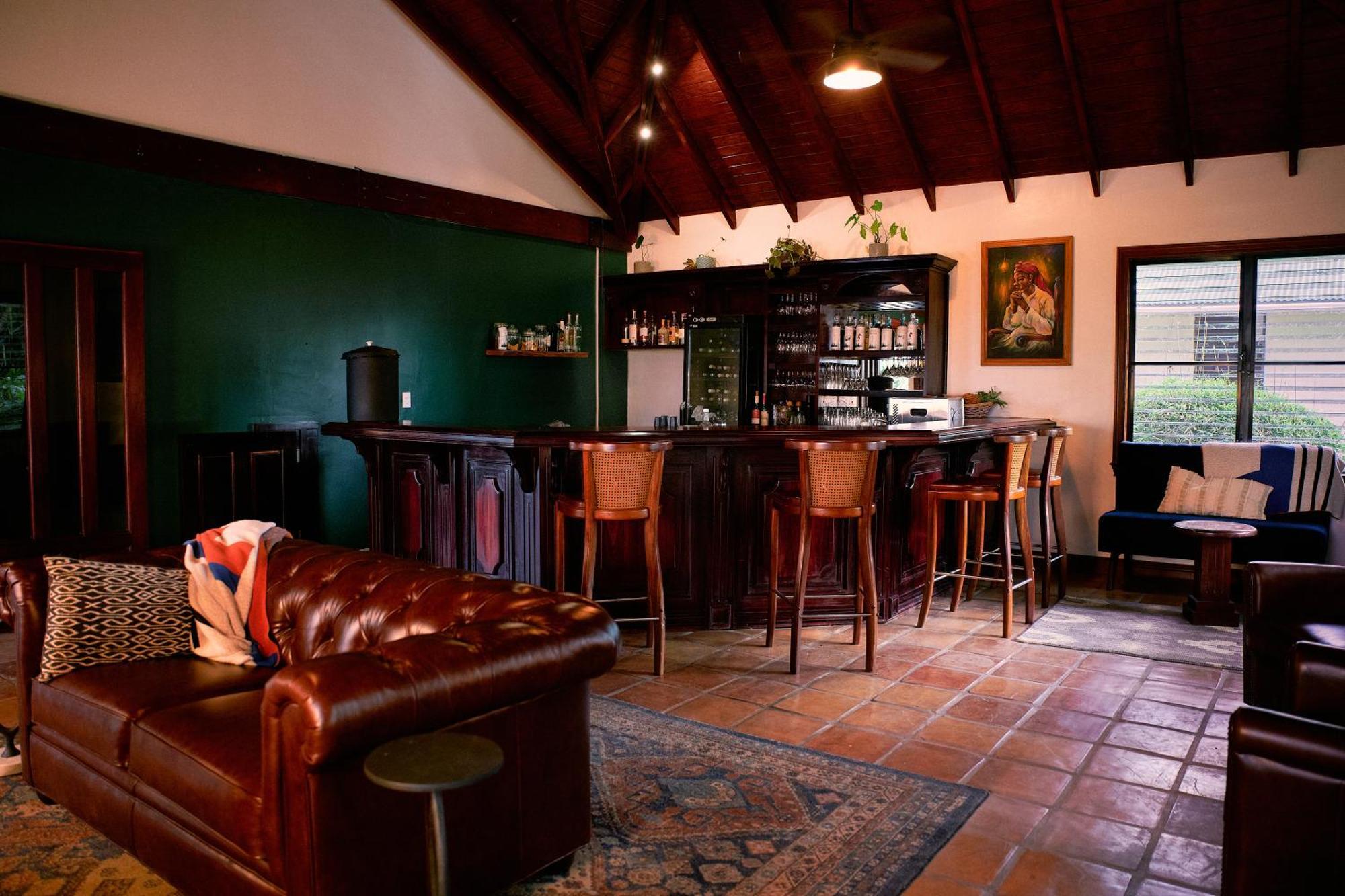 Hidden Valley Wilderness Lodge Blancaneau エクステリア 写真