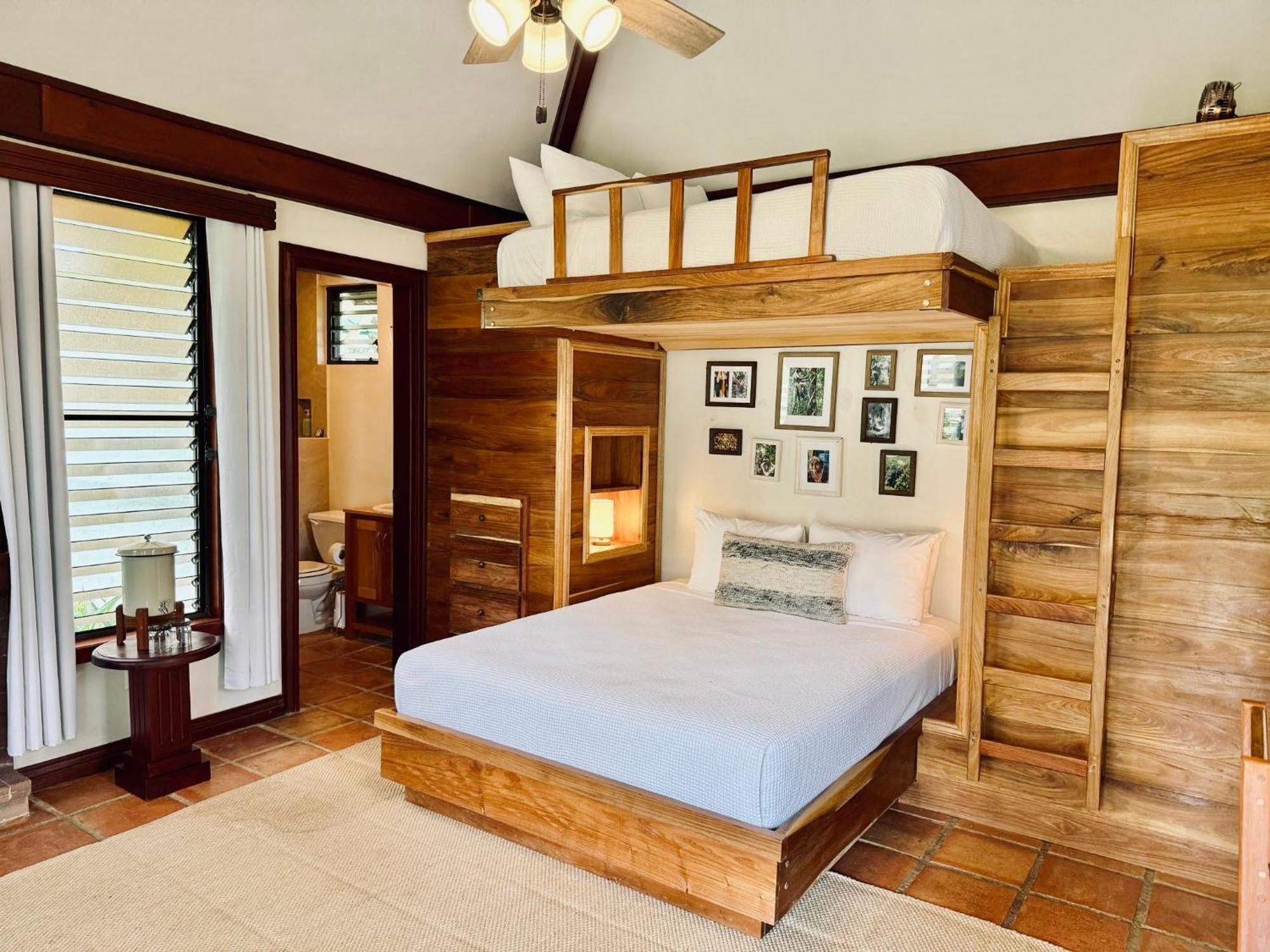 Hidden Valley Wilderness Lodge Blancaneau エクステリア 写真