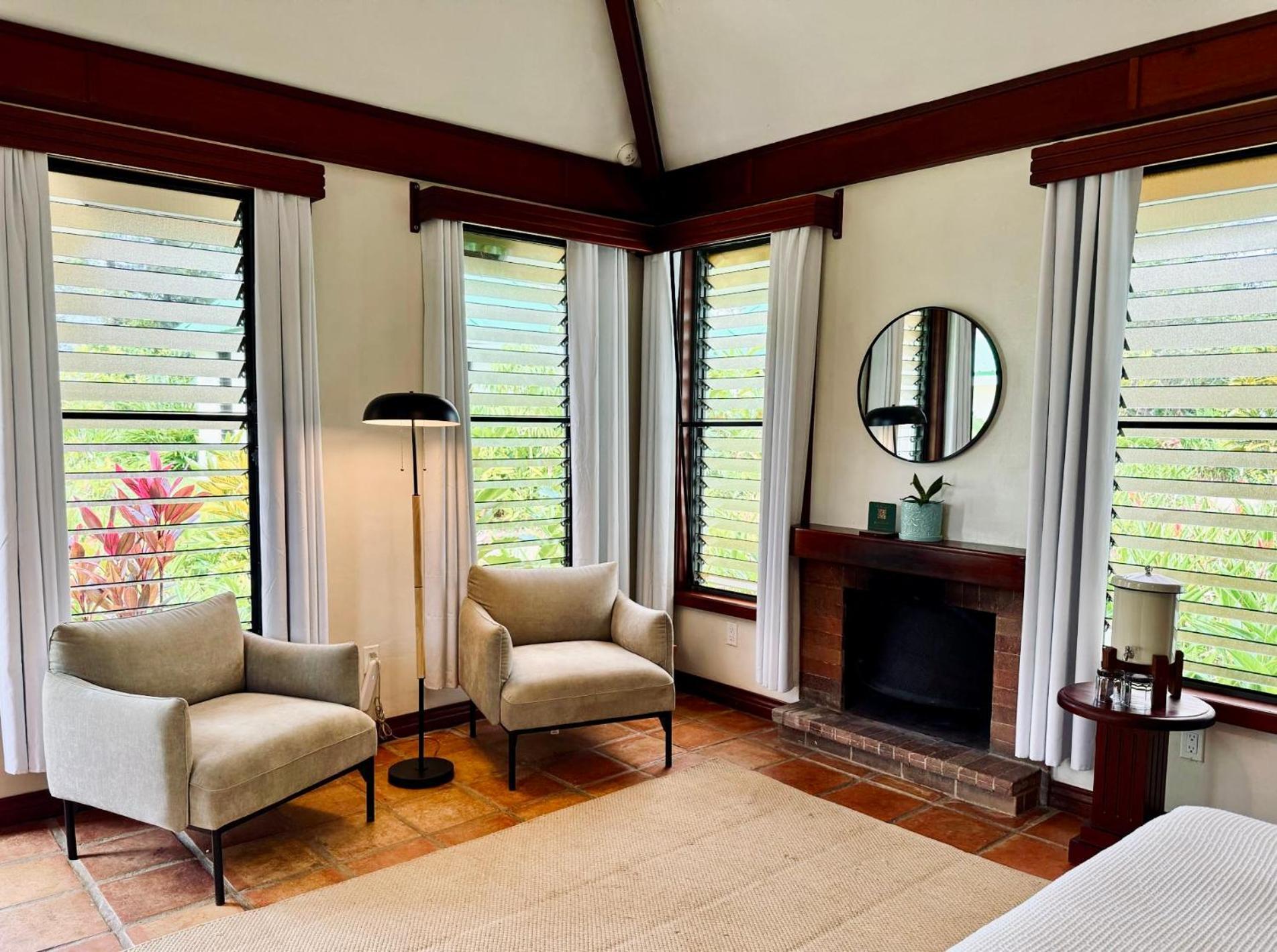 Hidden Valley Wilderness Lodge Blancaneau エクステリア 写真